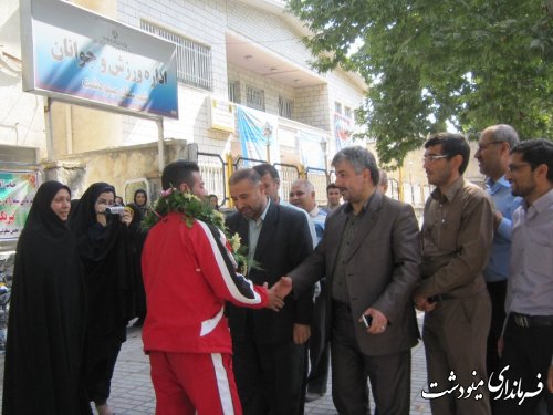 صادق نریمانی نفر اول دو میدانی1500 متر ازتیم جوانان استان گلستان