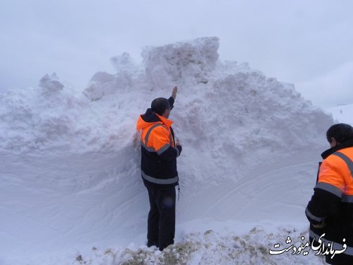 200 کیلو متر از جاده های روستائی بخش کوهسارات مینودشت در زیر برف 
