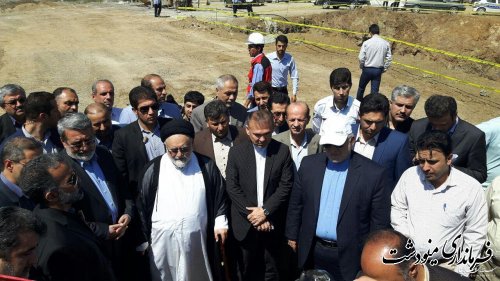 وزیر کشور دقایقی پیش و در سومین روز از سفر خود به گلستان از سد نرماب چلچای که بزرگترین سد مخزنی گلستان است، بازدید کرد
