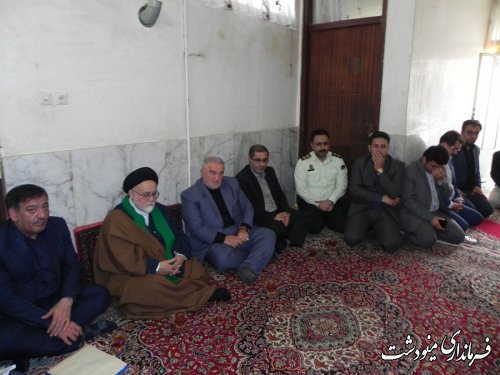 استاندار گلستان با خانواده دو تن از جانباختگان معدن آزاد شهر در شهر مینودشت دیدار کرد
