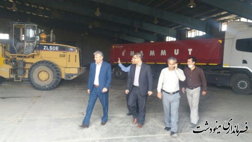 بازدید فرماندار مینودشت از مراکز خرید گندم در شهرستان مینودشت 