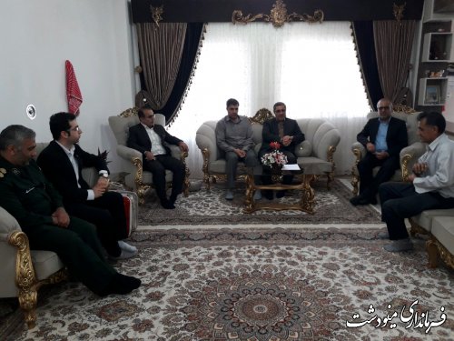 دیدار با خانواده شهدا با حضور فرماندار مینودشت بمناسبت سوم خرداد روز آزاد سازی خرمشهر