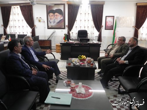 نشست فرماندار مینودشت با سرپرستی بانک کشاورزی استان 