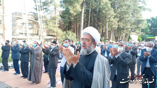 حضور فرماندار در نماز عید سعید فطر